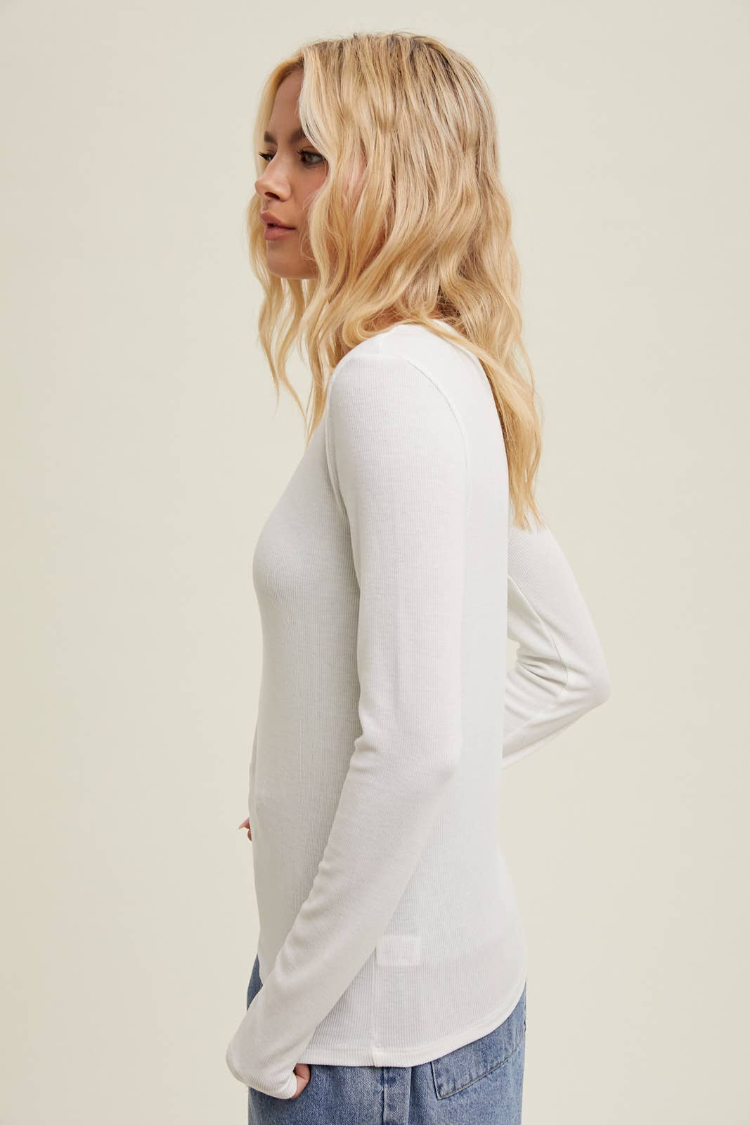 ROUND NECK FITTED RIBBED KNIT TOP / WL24-9450: IVORY / S:M:L