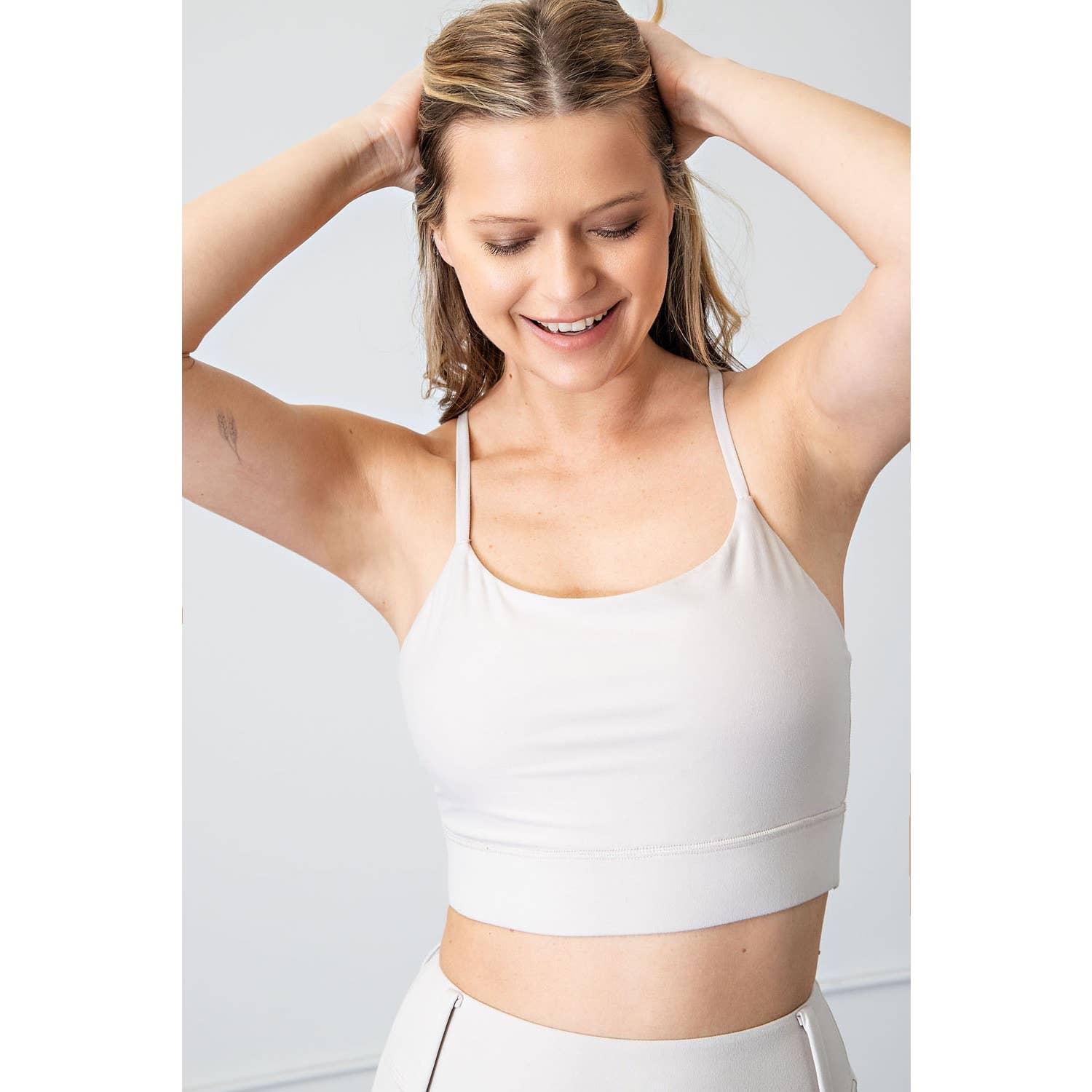 Billie - BUTTER SPORTS BRA WITH ADJUSTABLE STRAP