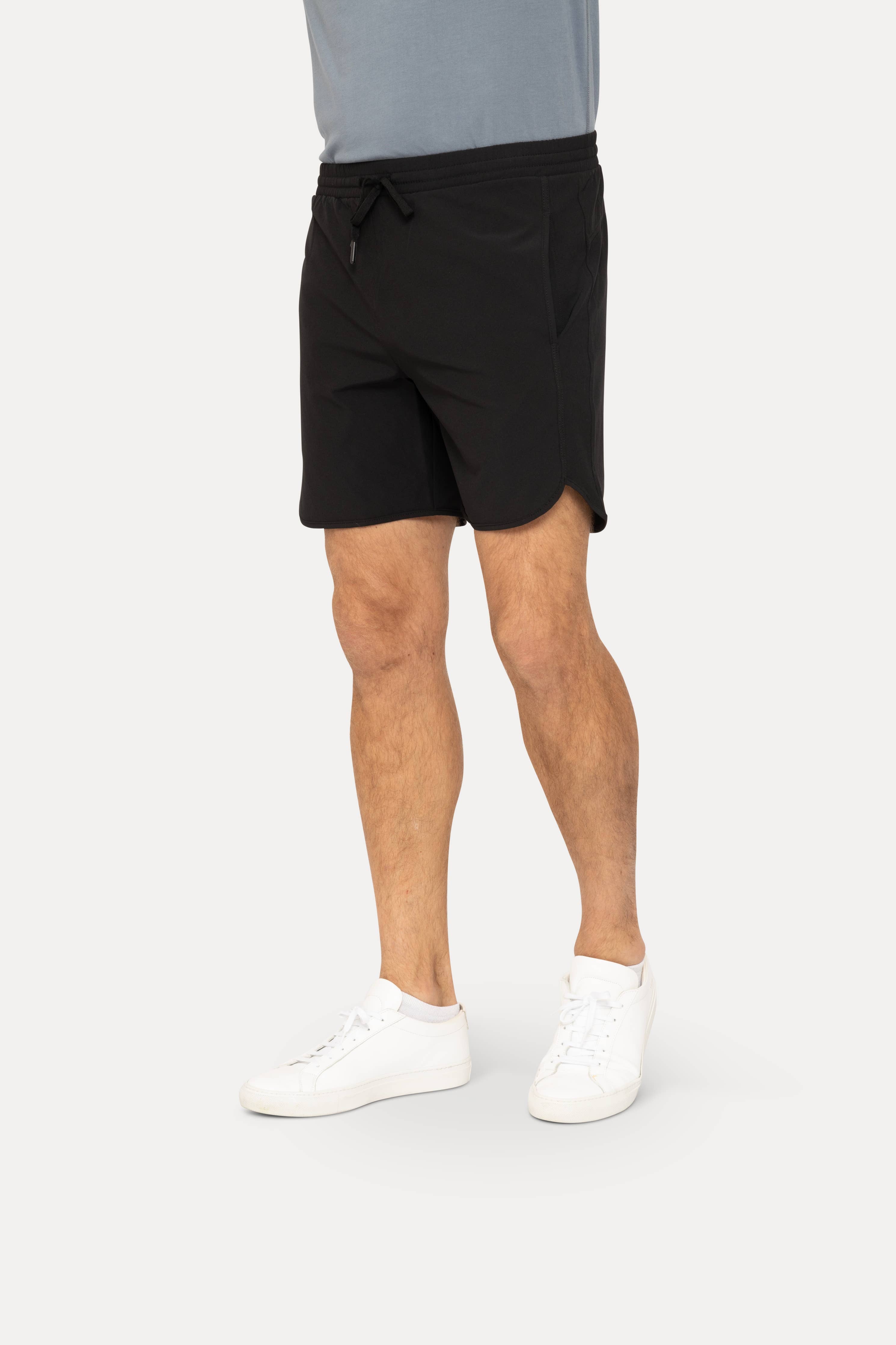 MEN - Wave Accent Essential Active Shorts: Black / S:M:L:XL