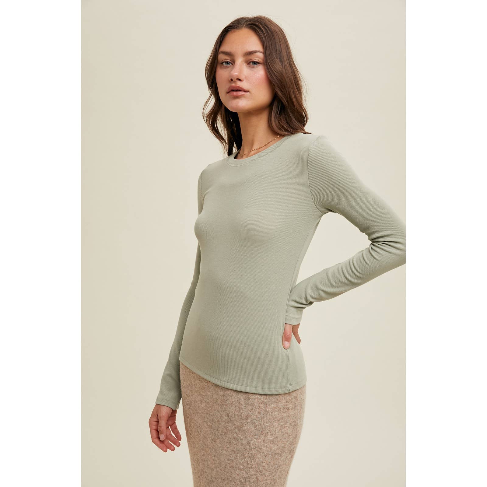 ROUND NECK FITTED RIBBED KNIT TOP / WL24-9450: SHELL / S:M:L