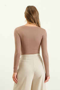 SOLID ROUND NECK LONG SLEEVE BODYSUIT: IVORY