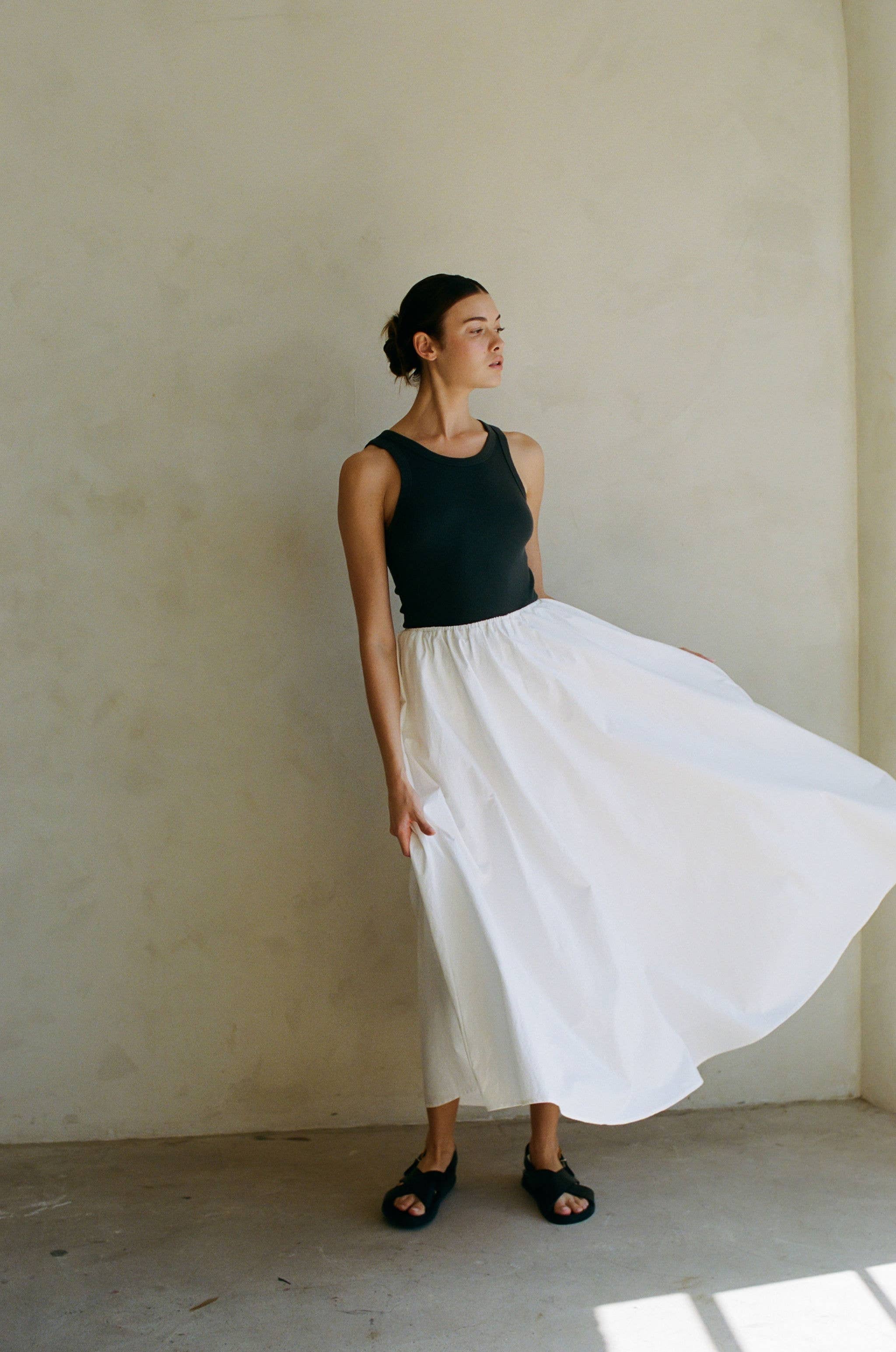 AR1179 | Woven 100% Cotton Midi Skirt: Off White / S:M:L