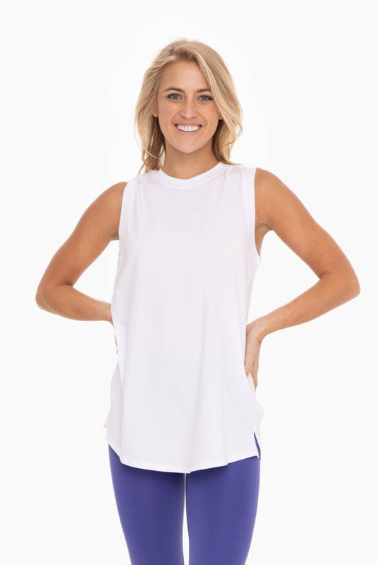 Kai - White Notched Sleeveless Flowy Tank Top