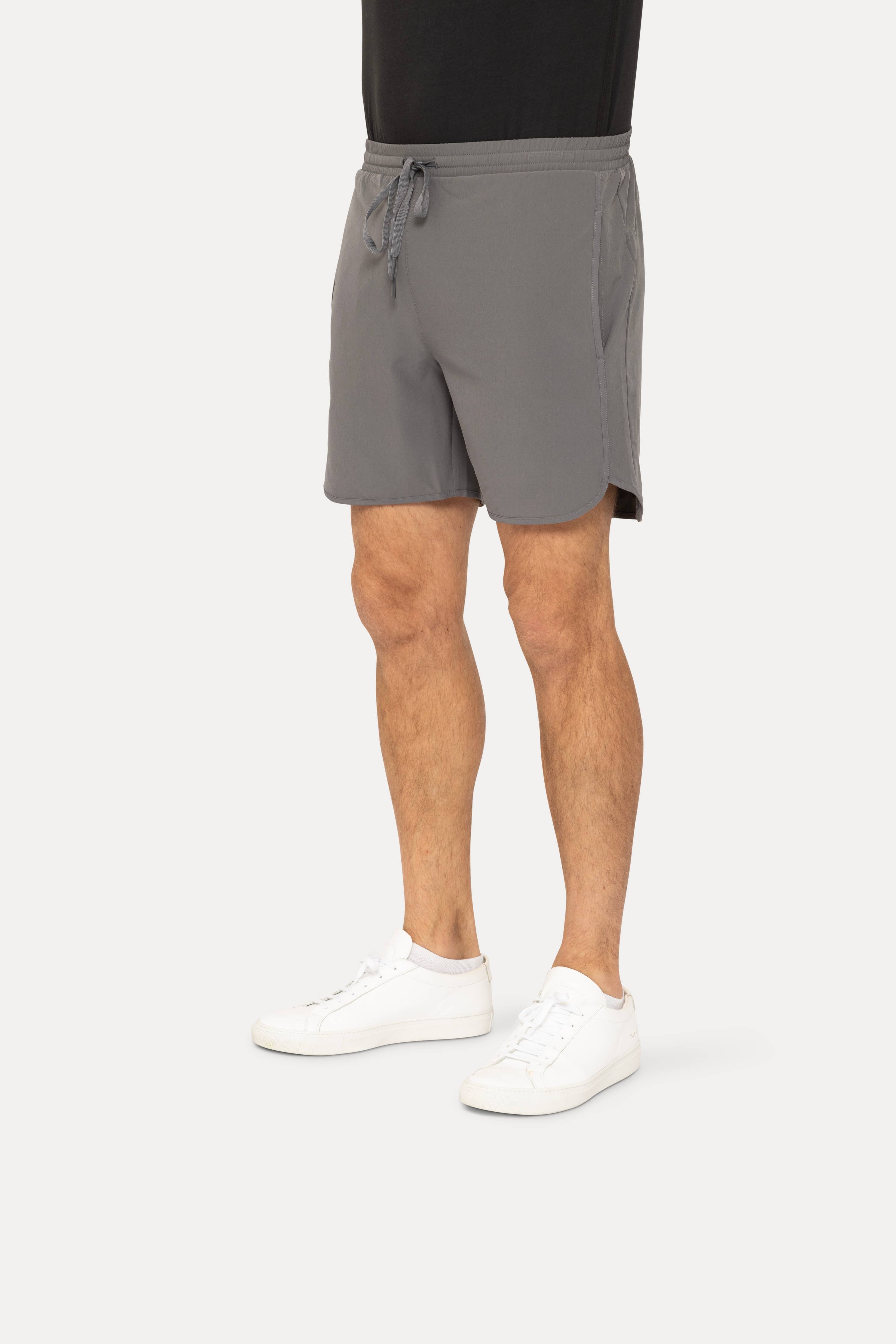 MEN - Wave Accent Essential Active Shorts: Black / S:M:L:XL